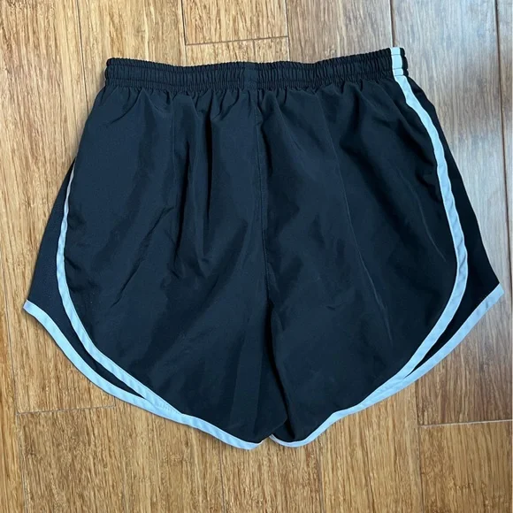 Nike tempo shorts Black size XS - Picture 3 of 3